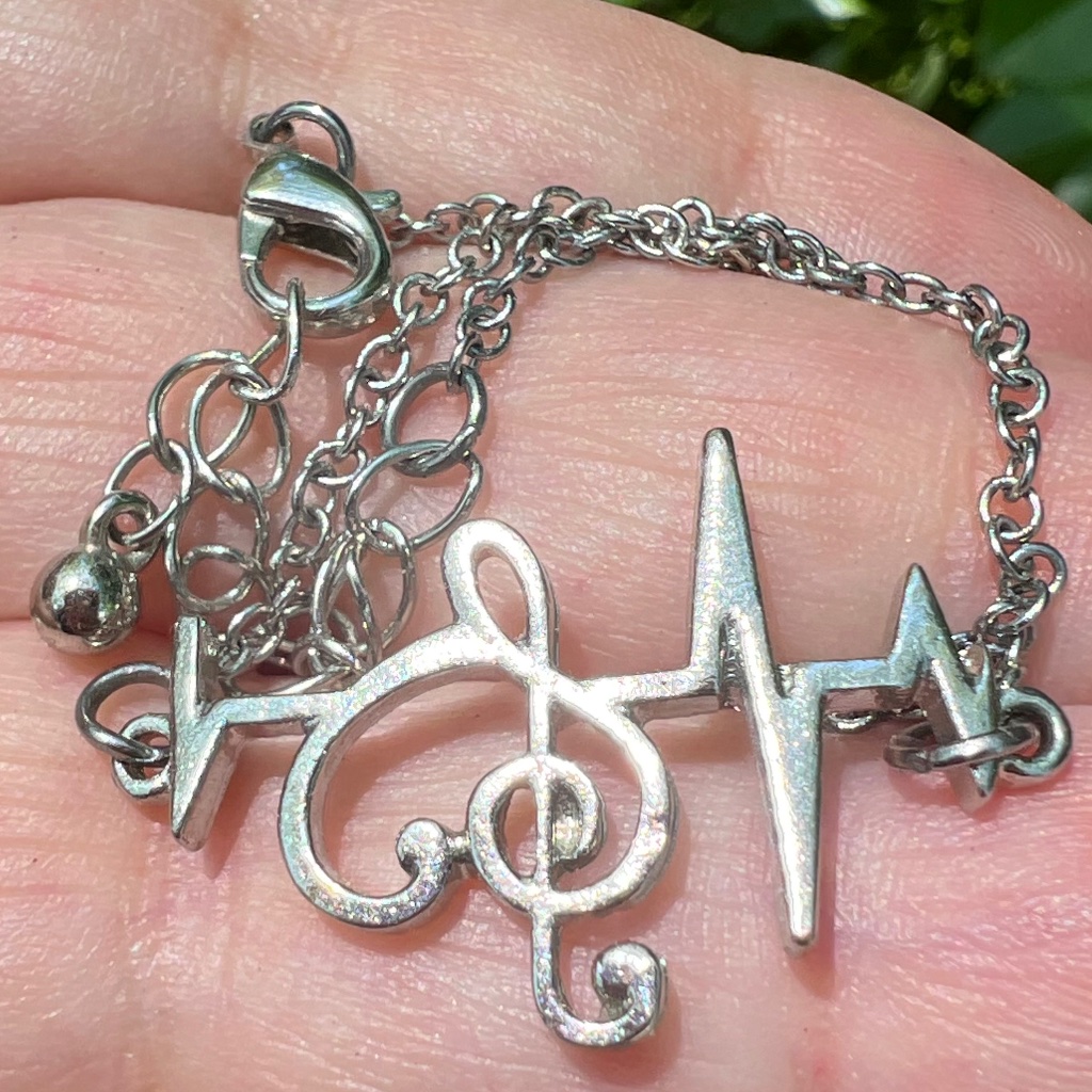 Vintage Treble Clef Music Note Silver Tone Bracelet Very Unique Unusual